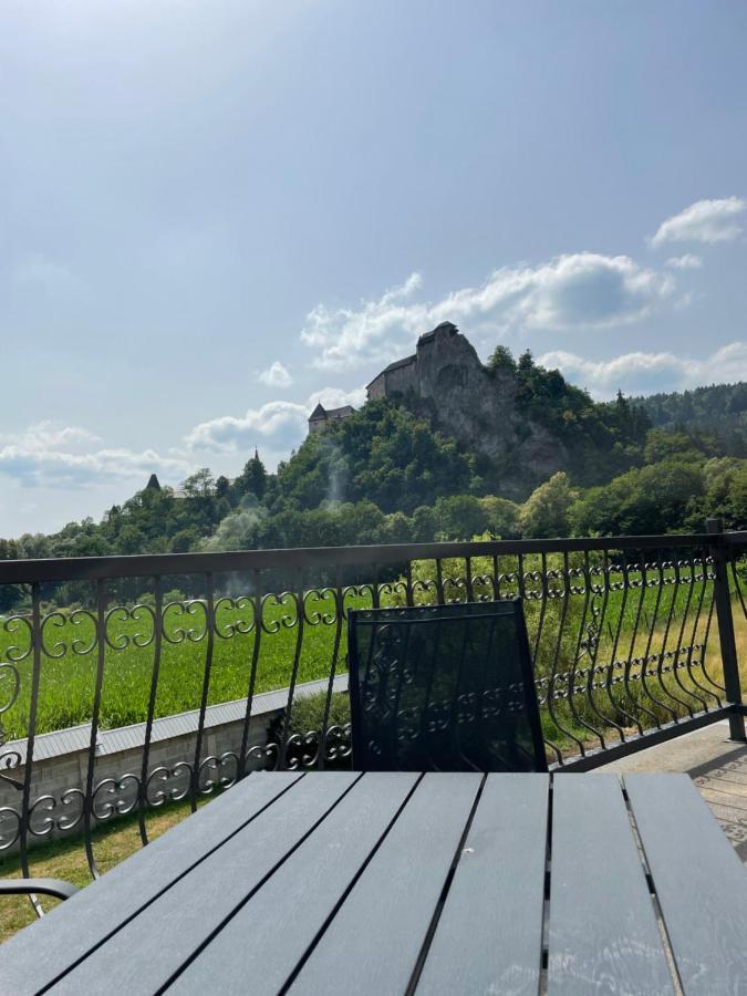 Penzion U Dvoch Levov 奥拉夫斯基波扎莫克 外观 照片