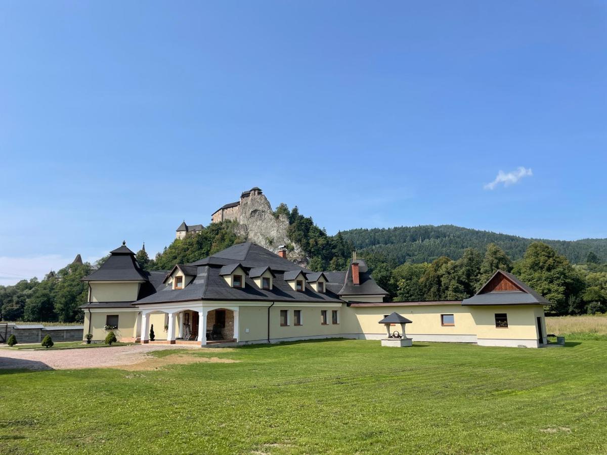 Penzion U Dvoch Levov 奥拉夫斯基波扎莫克 外观 照片