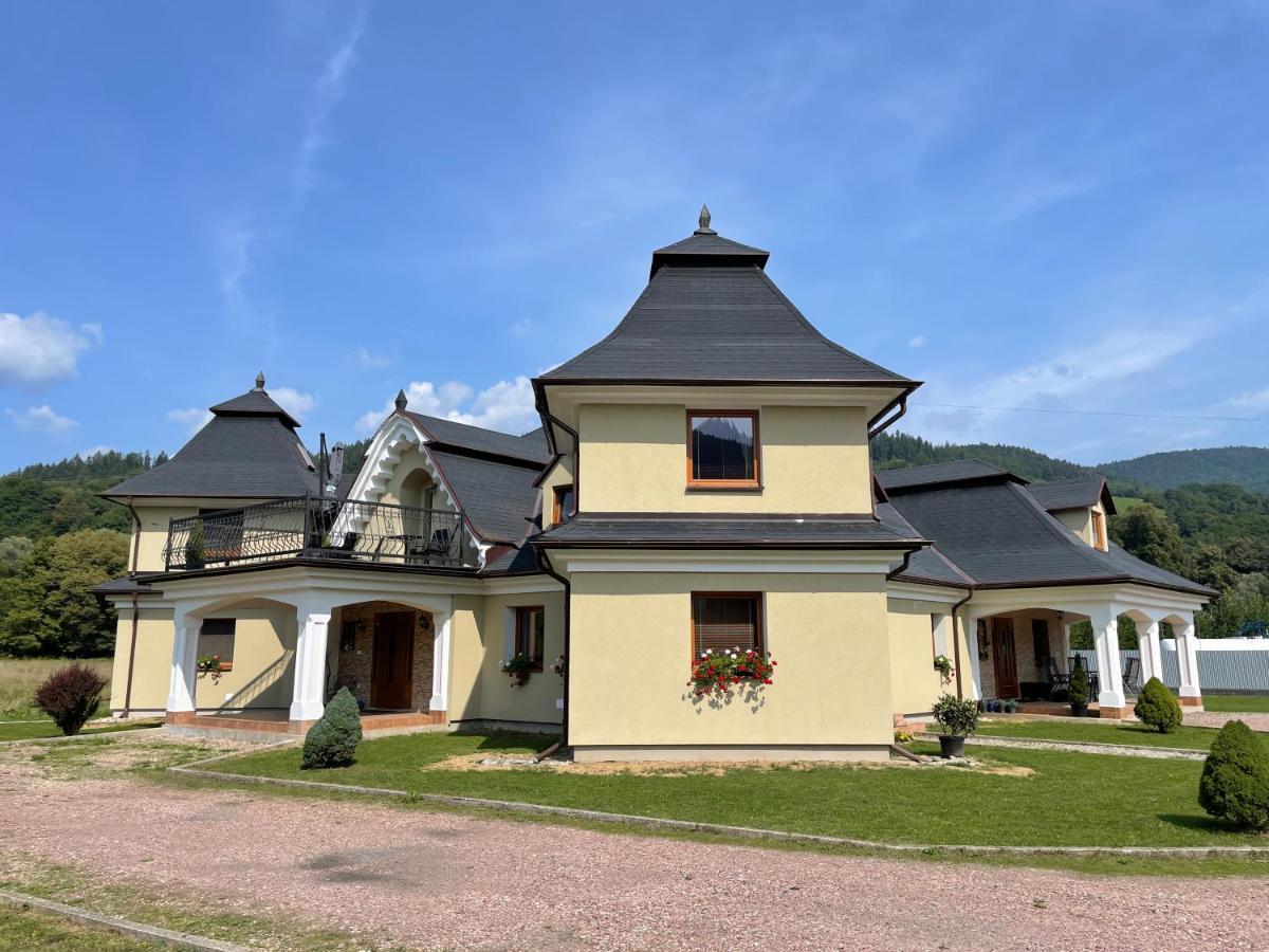 Penzion U Dvoch Levov 奥拉夫斯基波扎莫克 外观 照片